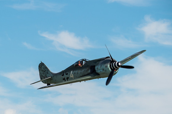 _D4M3301